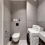 Magic Old Town With Parking By Lion Apartmán *