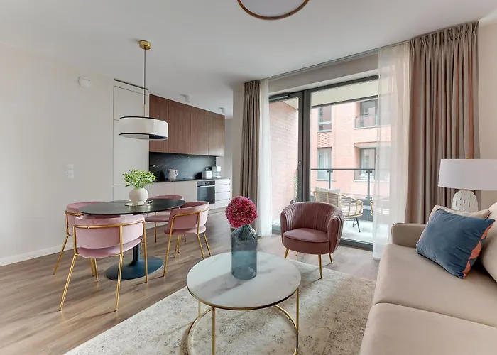 Apartment Magic Old Town With Parking By Lion Danzig